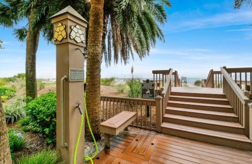 Beach Lagoon Villa | 39 Turtle Lane