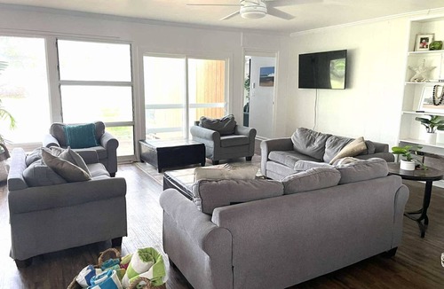 Laie House | 390 m² House ∙ 9 bedrooms ∙ 34 guests