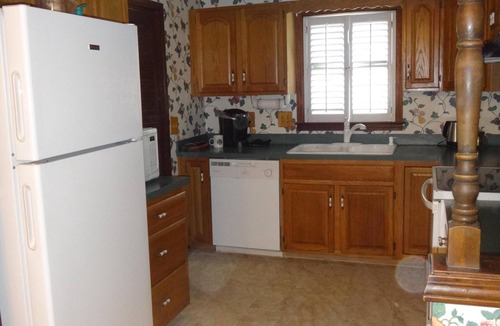 Harborgate Shores House | 3bdrm 2bath Mt Pleasant Charleston Home Near Ocean. Huge discount monthly stays