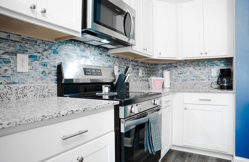 Little River House | 3BR/2.5 Bath Townhome Golf Sim, Theatre by NMB Sport Complex