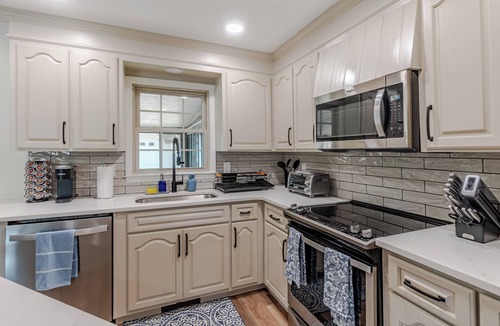 Wilmington House | 3BR, 2BA: Cape Fear Coastal Escape Near Beach, Downtown, Golf, Restaurants!