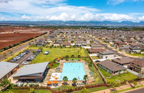 Ewa Apartment | 3BR/2BA New Build | Pool | W/D | Garage | Park