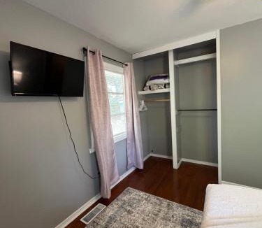 Valdosta House | 3BR 5 Beds Groups Ask for Last-Minute Deal!