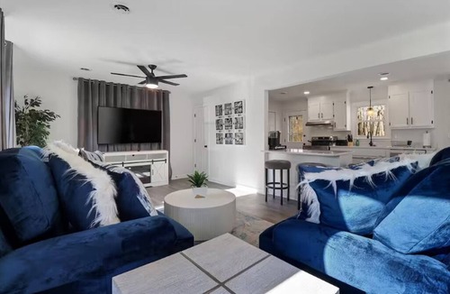 Petersburg House | “3BR Fully Furnished Corporate & Insurance