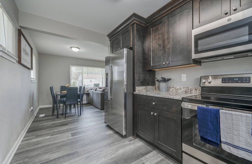 Portsmouth House | 3BR Gem Near Rivers Casino – Comfort & Convenience