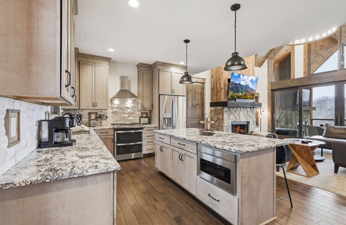 Banner Elk Cabin | 3BR LUX Cabin w Firepit, Game Loft + Scenic Views!