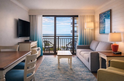 Myrtle Beach Hotel | 4 Beachfront Balcony Retreats Close to SkyWheel, Live Music & Scenic Boardwalk