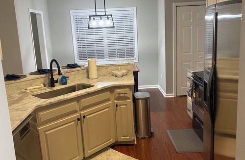 Commerce House | 4 bedroom beautifully furnished home on over an acre. Close to 1-85 and Athens.