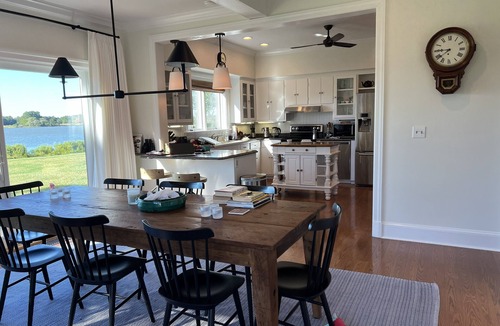 Cambridge House | 4-bedroom historic waterfront farmhouse with pool in Cambridge