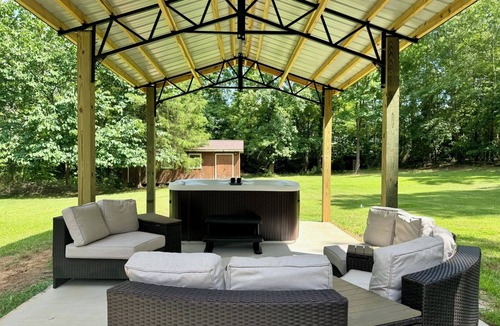 Fountain Inn House | 4 Bedroom Retreat w/Hot Tub on Private Acre of Wooded Land