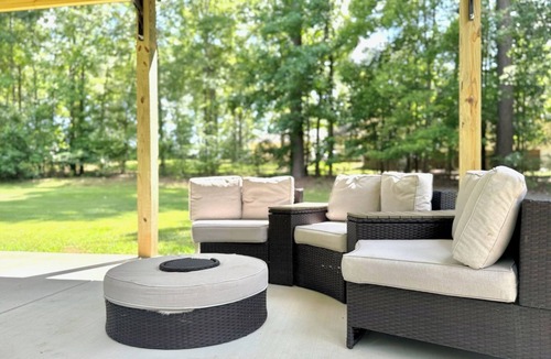 Fountain Inn House | 4 Bedroom Retreat w/Hot Tub on Private Acre of Wooded Land