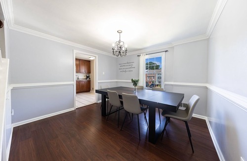 Mount Vernon House | 4-bedroom townhome in Alexandria with Game Room