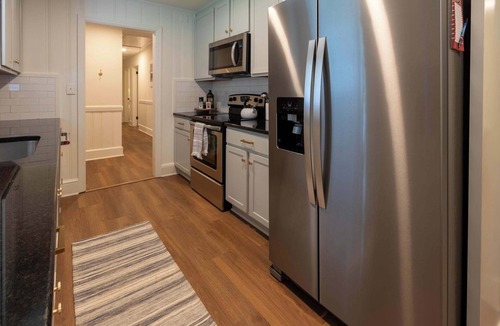Athens House | 4 BR Sleeps 10 Near UGA & Downtown