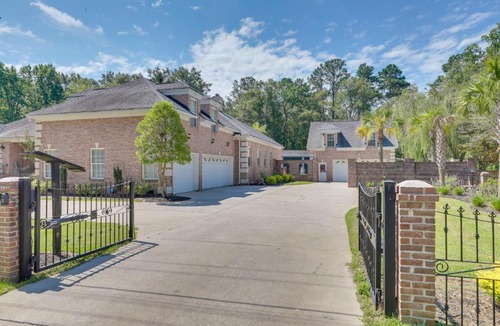 Summerville Apartment | 4 Mi to Dtwn: Simplistic Summerville Studio