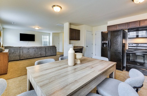 Greensboro House | 4 Mi to Hospital & Dtwn Greensboro: Spacious Home