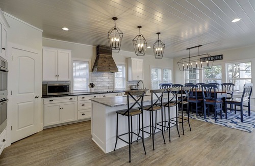 North Forest Beach House | 40 N. Forest Beach-New Owners & Vrbo listing - 176 Yard walk to the beach.