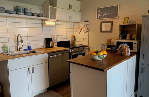 Punaluu Condo | #41 Turtle Hut at Punalu`u Black Sand Beach * Most 5 Star Ratings