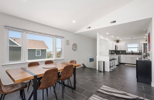 South Nags Head House | 449 Ocean-Front Amazing Views & Easy Beach Access