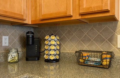 Acworth Cottage | 4632 Liberty Square Dr, Acworth