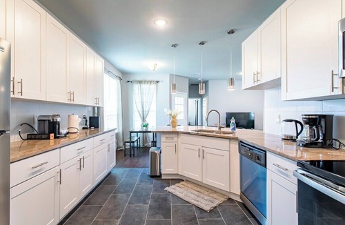Central Arlington Cottage | 4BR Home in the Heart of Cowboy Nation!