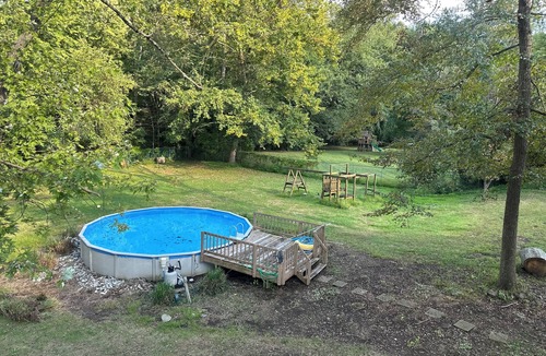 Bowie House | 4BR Home with TVs, 2.5 bath, 6 bed, pool, Game-room, Gym-room in Bowie MD
