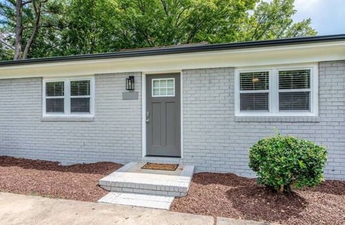 East Raleigh Apartment | 5 mins from downtown/Free Coffee & Tea/Fast Wi-Fi