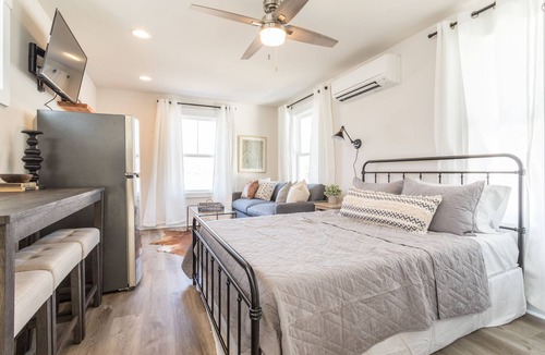 Durham Apartment | 5 Minute walk to Grocery & Grub, 1 mile away from Downtown & Duke University!