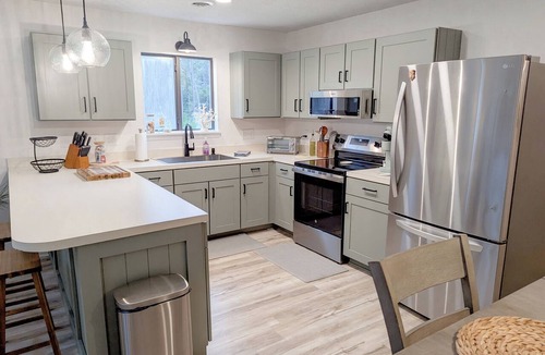 Little River Condo | 5 minutes to Cherry Grove! Stay in style and comfort at the beach!
