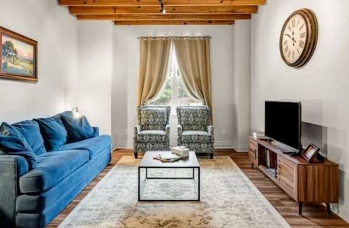 Downtown Apartment | 5-Star 2BR: Clean, Comfy, SuperHost Hospitality