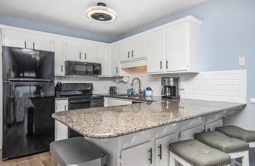 North Myrtle Beach Condo | 5 Stars-Seaside Serenity at Cherry Grove