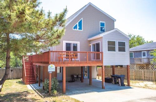 Colington House | 5008 - The Salty Squirrel