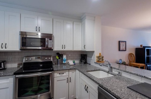 Hilton Head Island Condo | 53 Springwood - community pool, near Coligny
