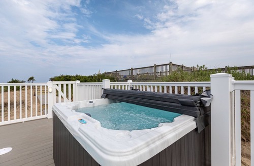 Nags Head House | 5450- Wench's Pad 3, Spacious Oceanfront Nags Head Home with Private Pool!