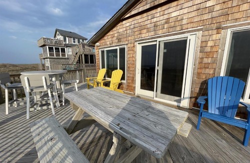 Hatteras House | 57151 Lighthouse Rd Home