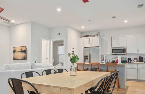 Mount Pleasant House | 58 Shem Dr - MTP