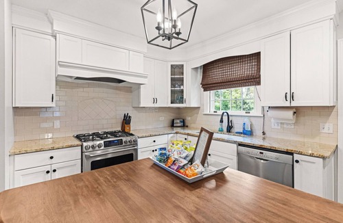 Boonsboro House | 5BR/3BA Cozy Home in Boonsboro Community