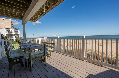 South Rehoboth House | 5BR Ocean Front Townhouse Pet Friendly Recent Updates/Parking