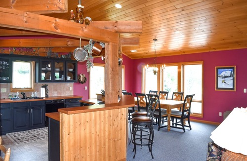 Banner Elk Ski Chalet | 6 Bdrm 5 Bath Sleeps 14 Ski in and Ski out Slopeside!
