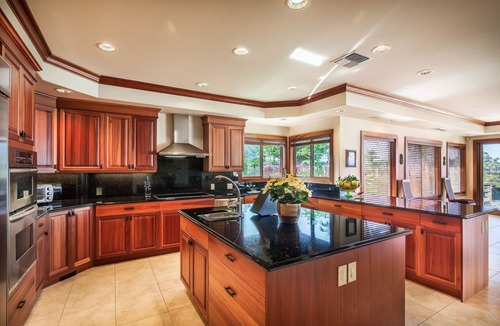 Waikoloa House | 6 Bedroom Beachfront Home with Easy Beach Access!