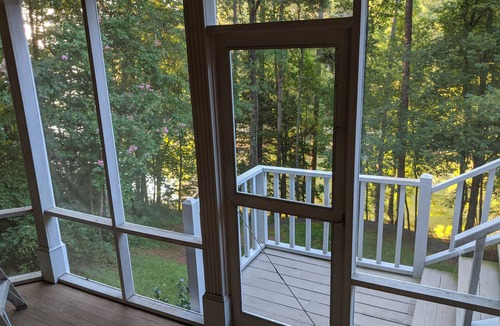 Seneca House | 6 Bedrooms and 3 docks on a Lake Hartwell cove, 3 miles from Clemson by water.