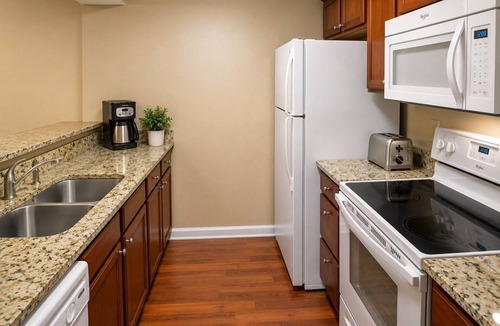 Berkeley House | 6 Bedrooms Total, Sleeps Up to 16 Guests, 2 Nearby Resort Townhomes,