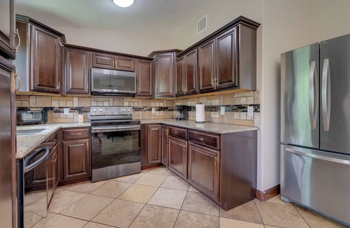 University Hills and Windsor Park House | 6 Mi to Dtwn: Austin Home w/2 Patios & Grill