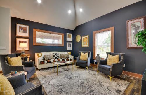 Greensboro House | 6 Mi to Wet 'n Wild! Family Escape w/Yard & Deck