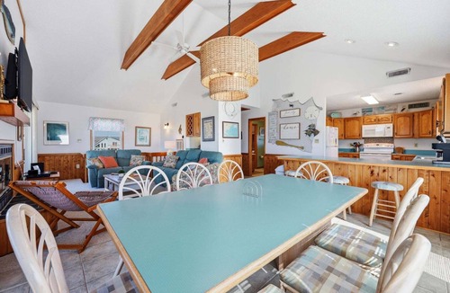 South Nags Head House | 6503-C'est Sea Bon,| Oceanside | South Nags Head | Sleeps 8