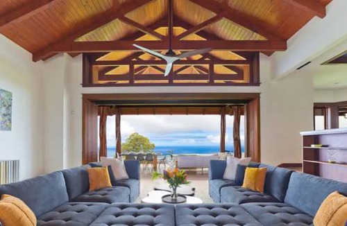 Historic Kailua Village House | 657 m² House ∙ 5 bedrooms ∙ 25 guests
