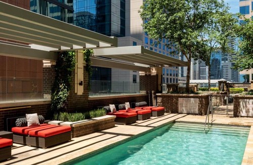 Waller Creek District Apartment | 68 m² Apartment ∙ 1 bedroom ∙ 4 guests