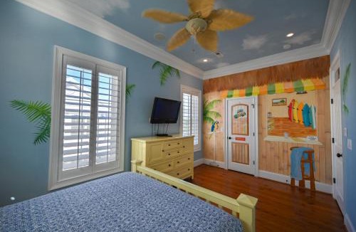 Myrtle Beach Apartment | 6BR Luxury Vacation Home - Unbeatable Location and View
