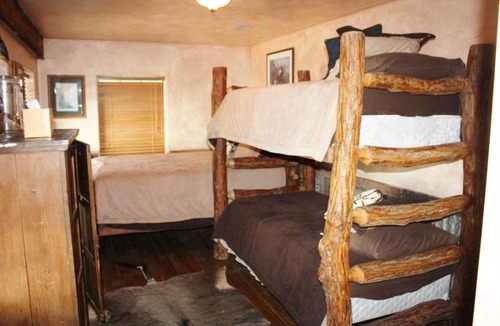 Tarpley House | 7 Canyons Ranch Lodge Suite 8 Home