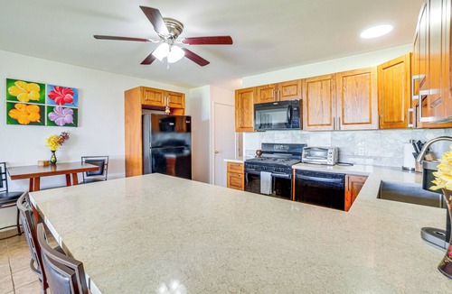 Ualapue Condo | 7 Mi to to Kamakou: Oceanfront Condo w/Lanai!