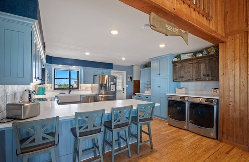 South Nags Head House | 7060 Tides Times * Oceanfront * Pool * Hot Tub
